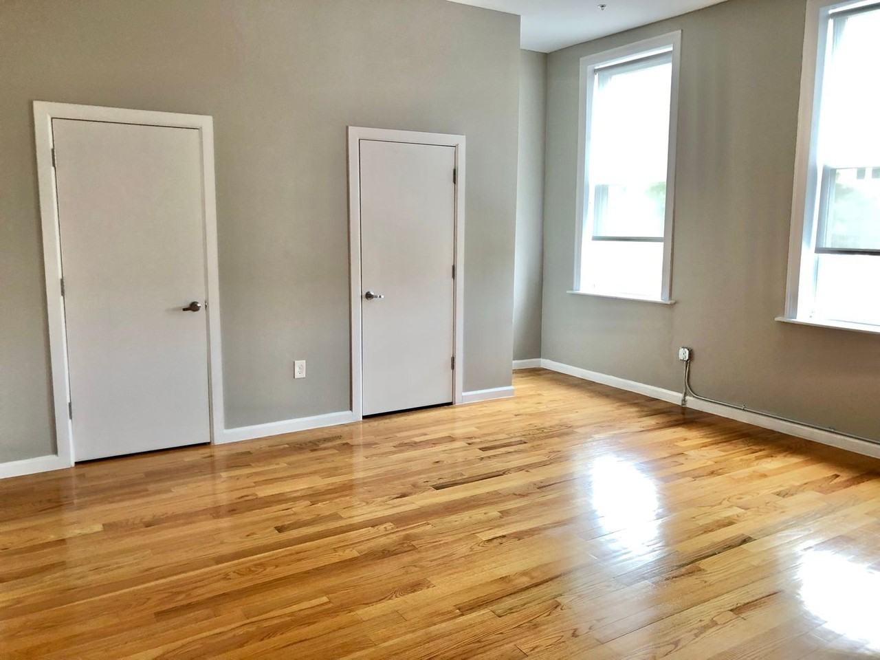 231 E North Ave - Photo 2 of 22