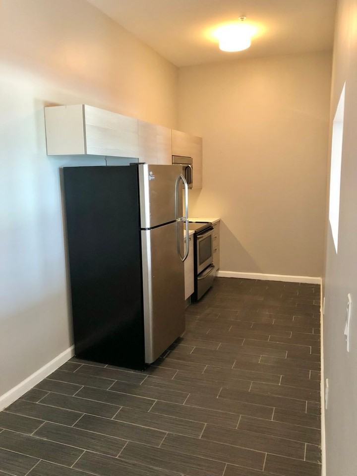 231 E North Ave - Photo 5 of 22