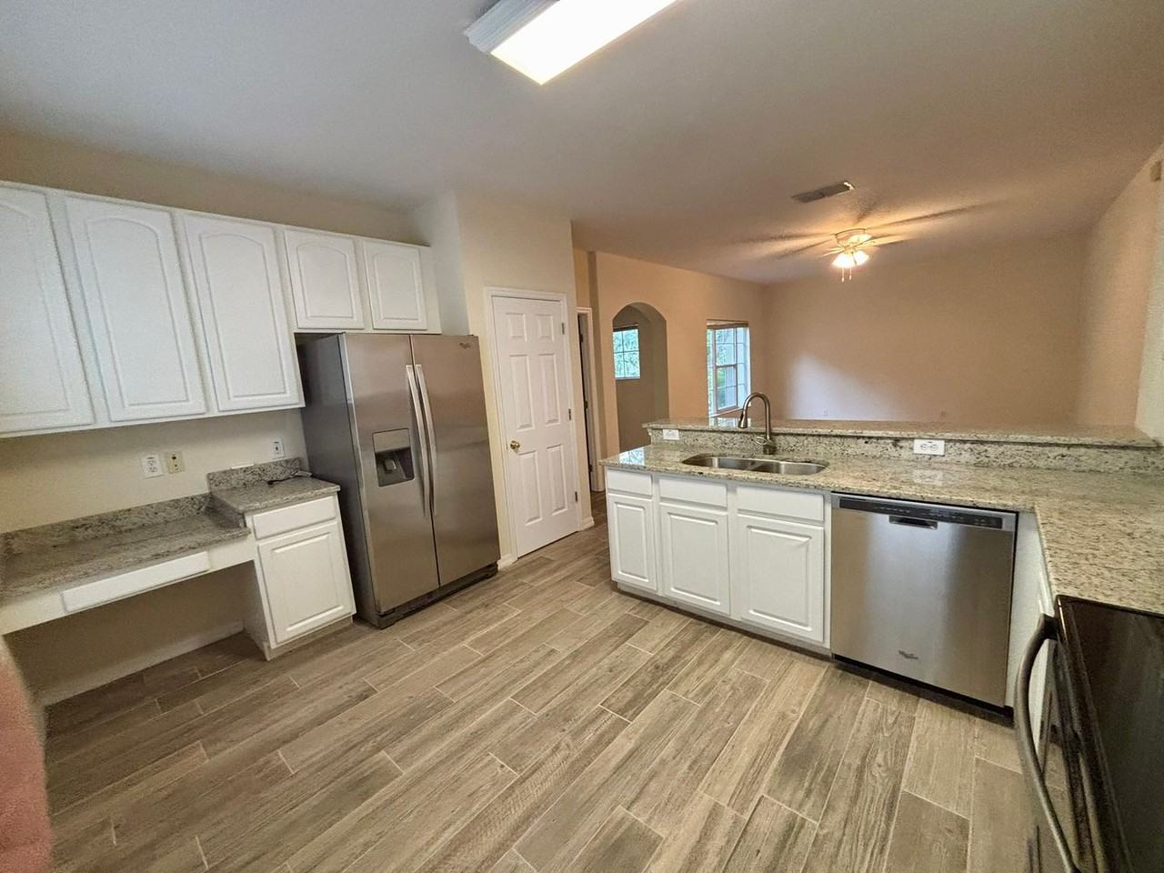 1107 Croton Pl - Photo 7 of 31