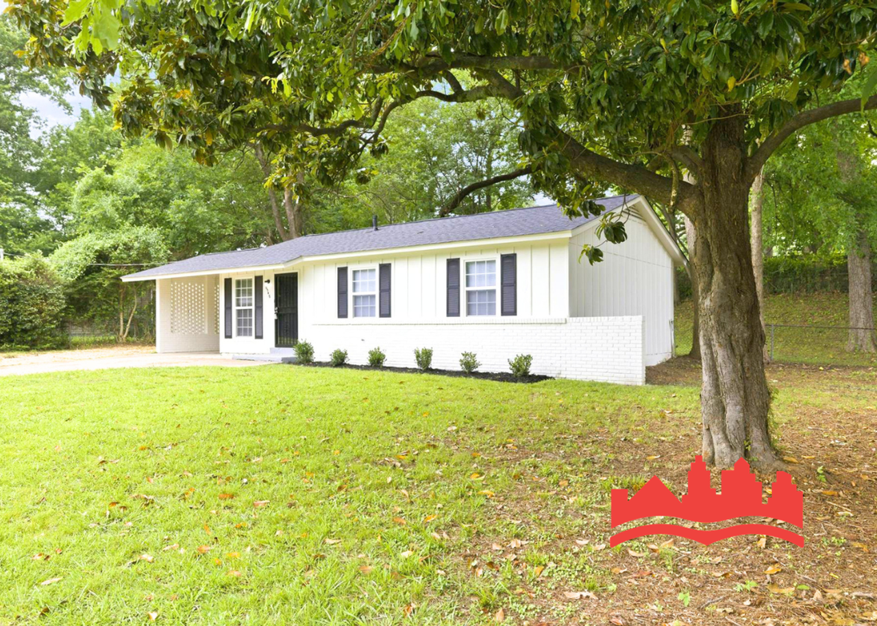 2348 Millbrook Ave - Photo 3 of 27