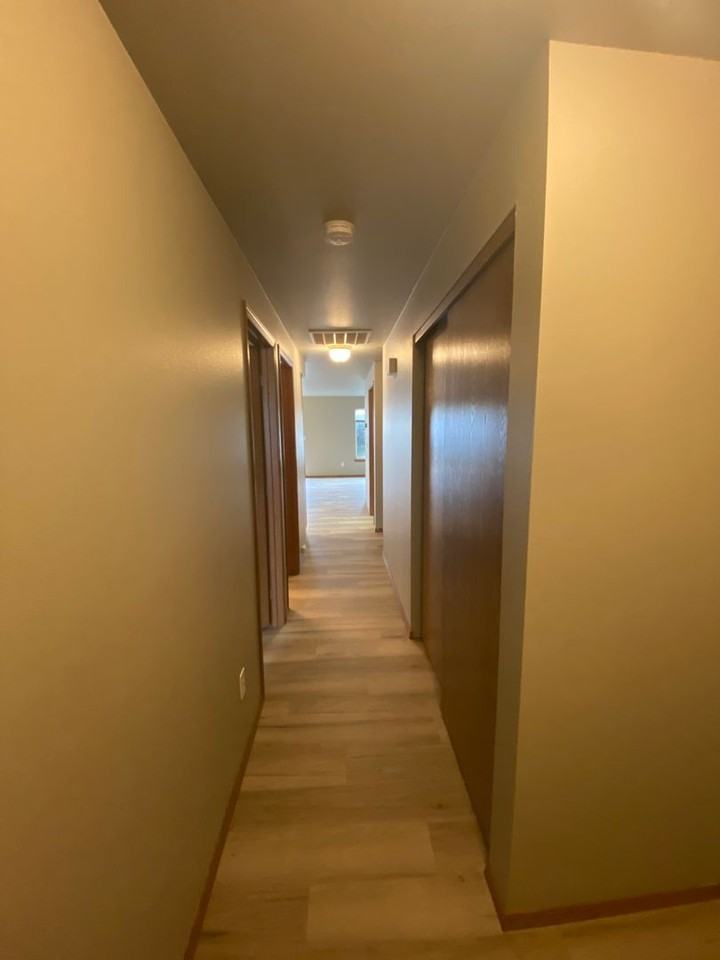 103 Peach Tree Ln - Photo 2 of 18