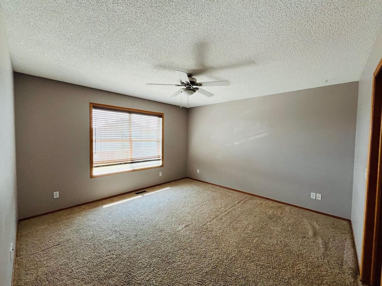 937 Arbour Lake Rd Nw - Photo 6 of 19