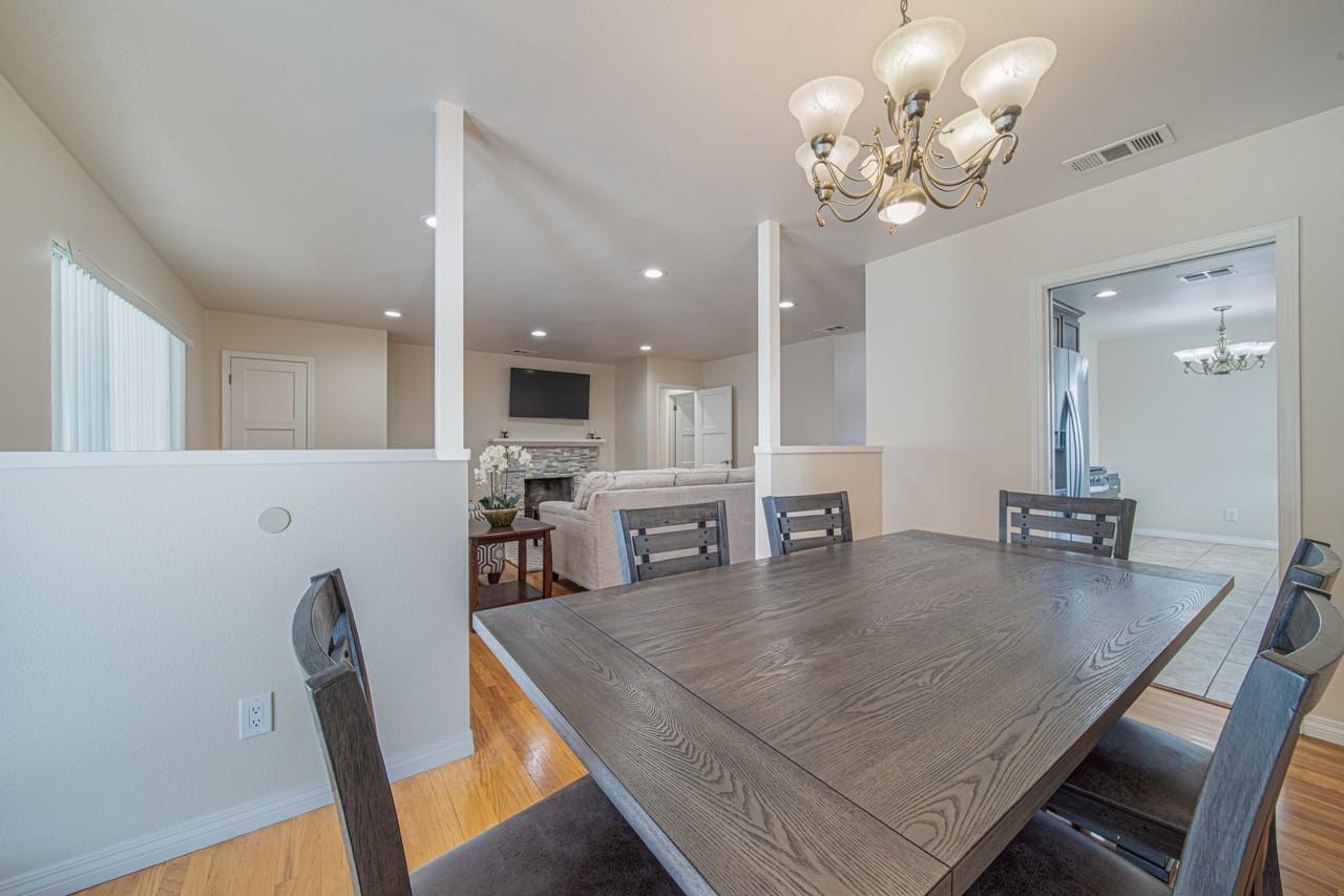 549 N La Sena Ave #1 - Photo 3 of 16