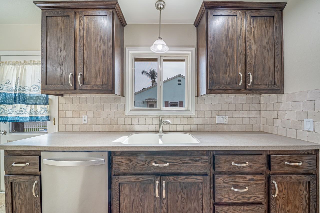 549 N La Sena Ave #1 - Photo 4 of 16