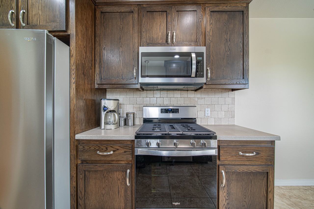 549 N La Sena Ave #1 - Photo 5 of 16