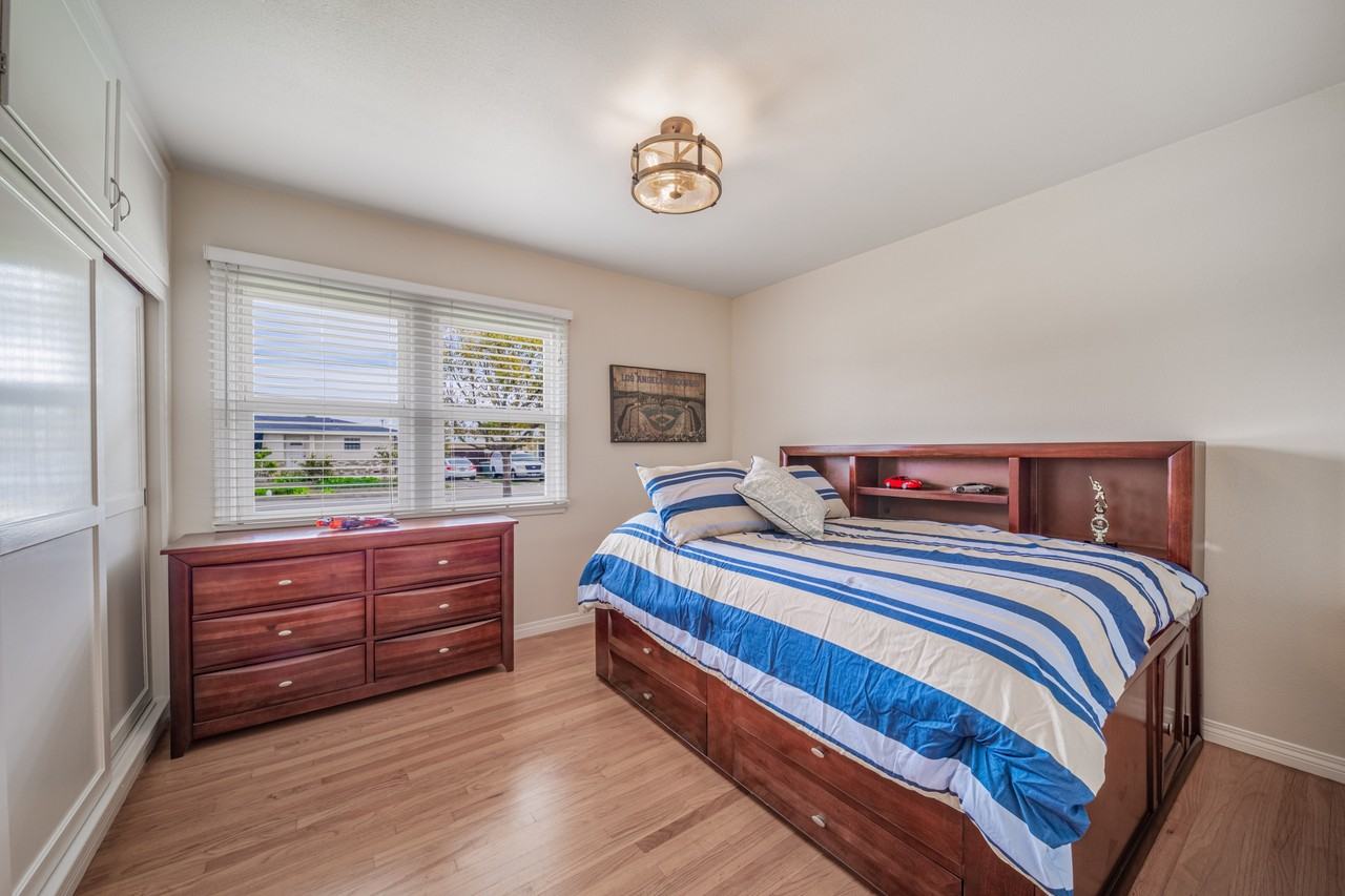 549 N La Sena Ave #1 - Photo 7 of 16