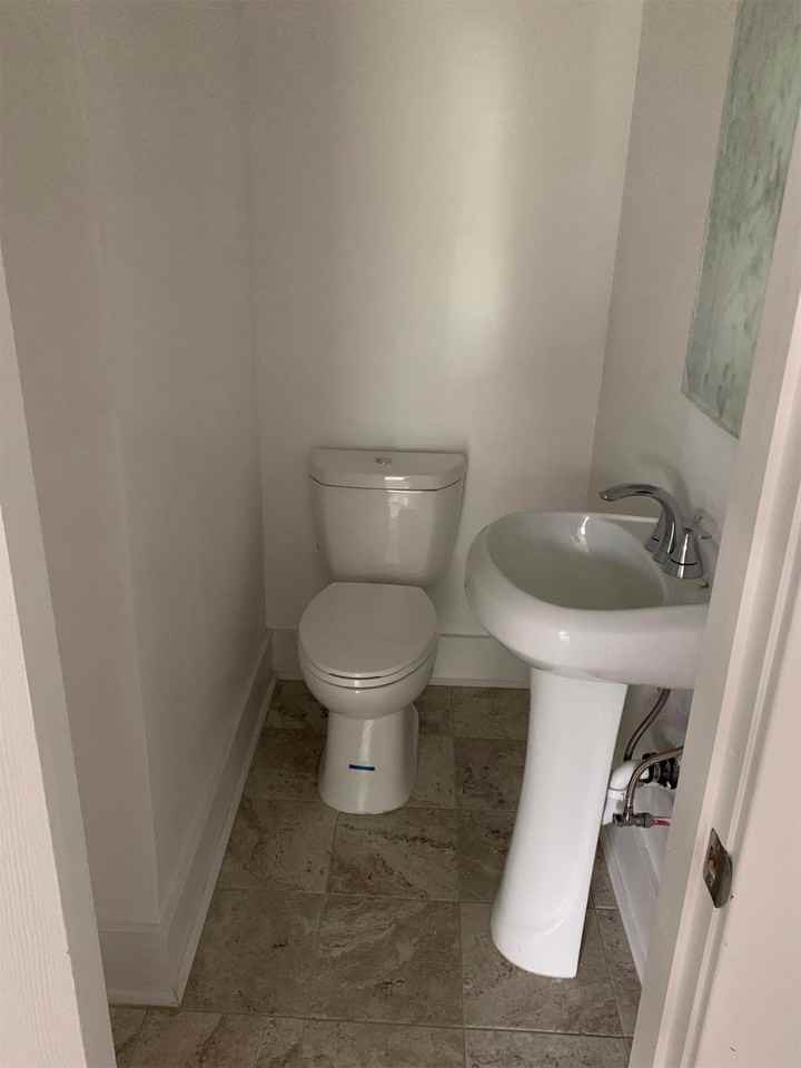 72 Grove St #72-06 - Photo 3 of 8