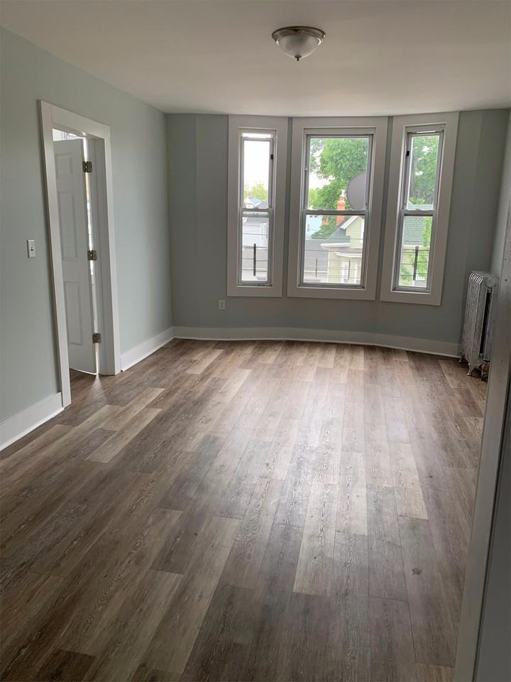 72 Grove St #72-06 - Photo 4 of 8