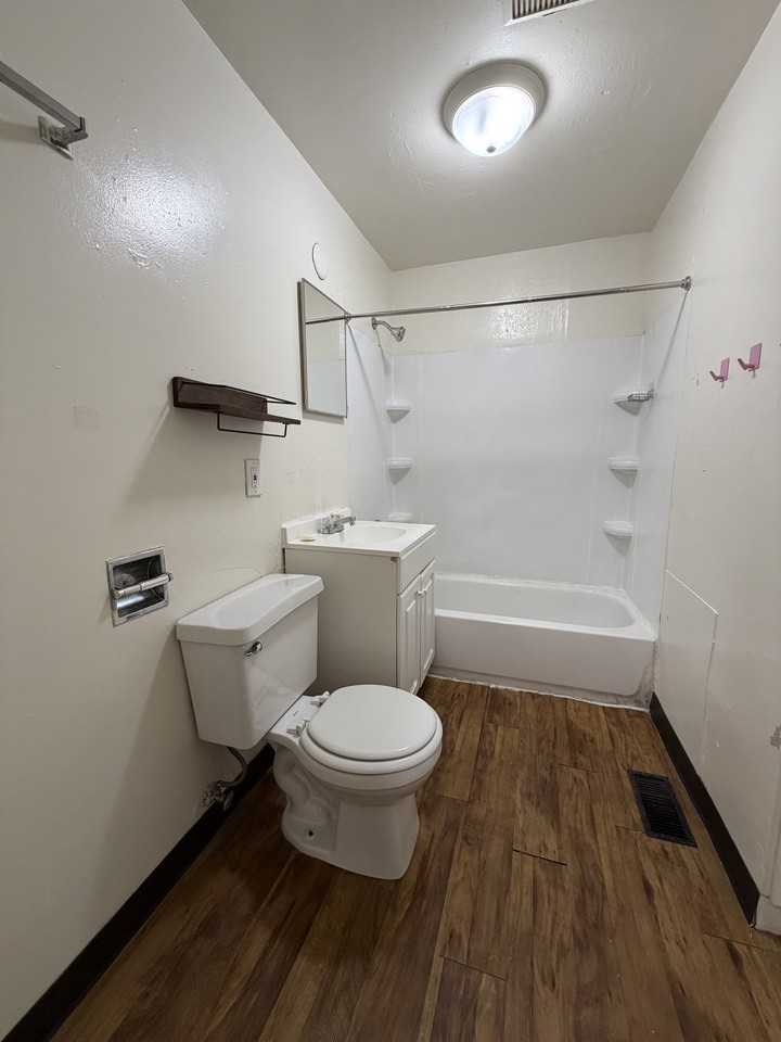 1227 12th Ave #2 - Photo 6 of 10