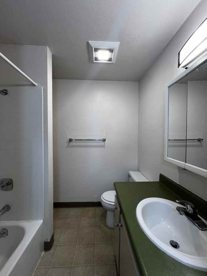 3309 Ratcliff Ln Se #3309 - Photo 5 of 12