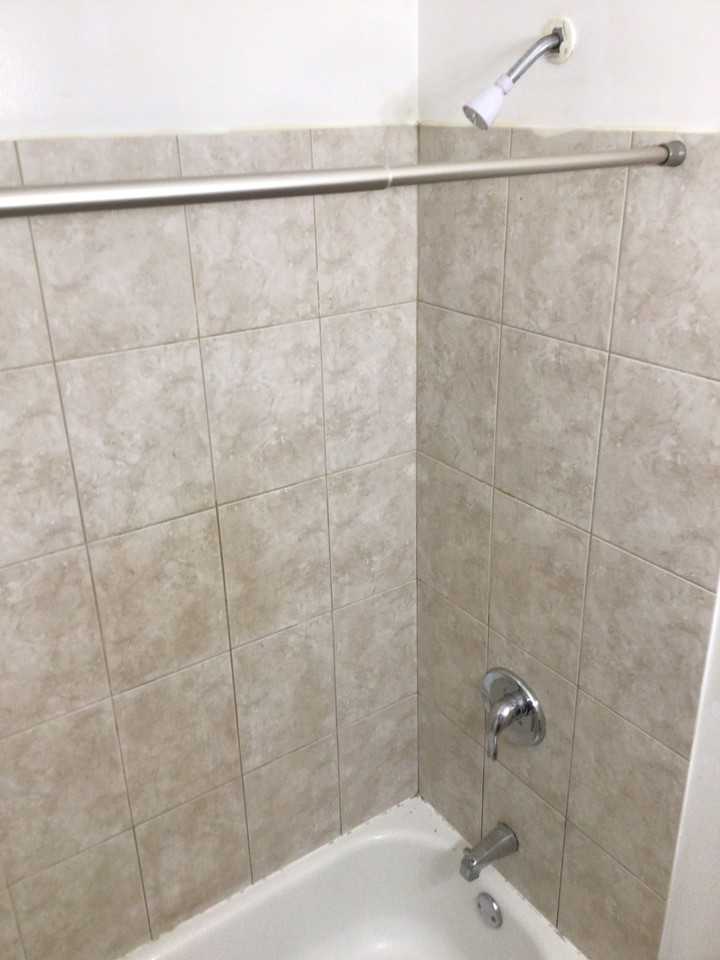 11031 South King Drive #11031-W/G - Photo 4 of 5