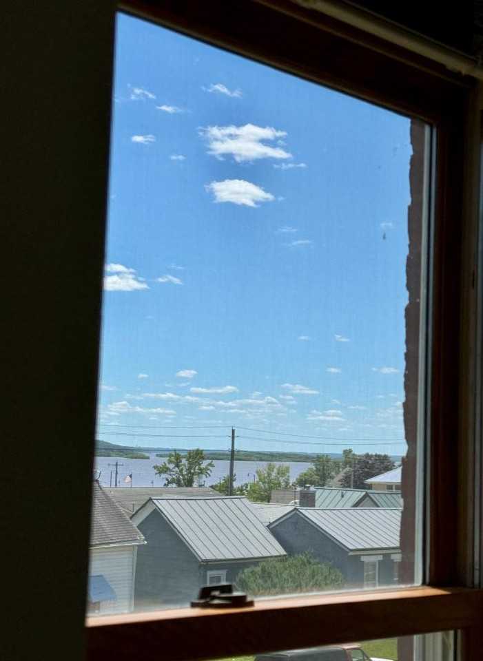 Jackson Apartments - Photo 4 of 8