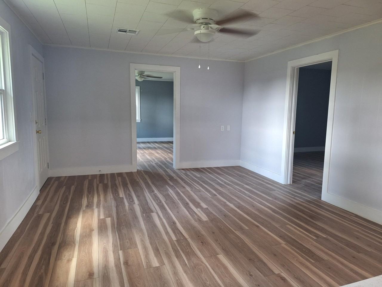3405 N Redlands Rd #1 - Photo 5 of 33