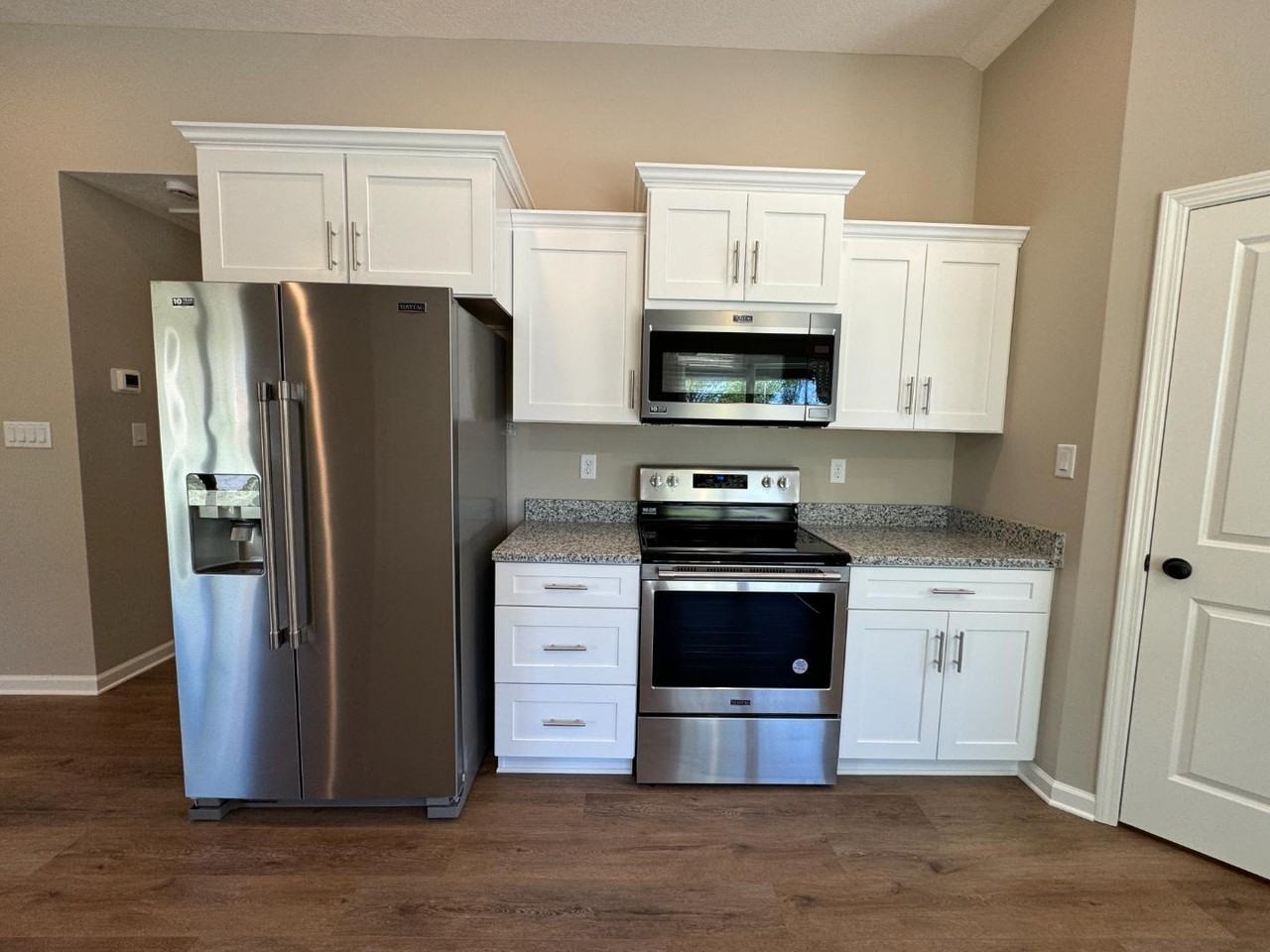 143 Whitley Ave - Photo 2 of 10
