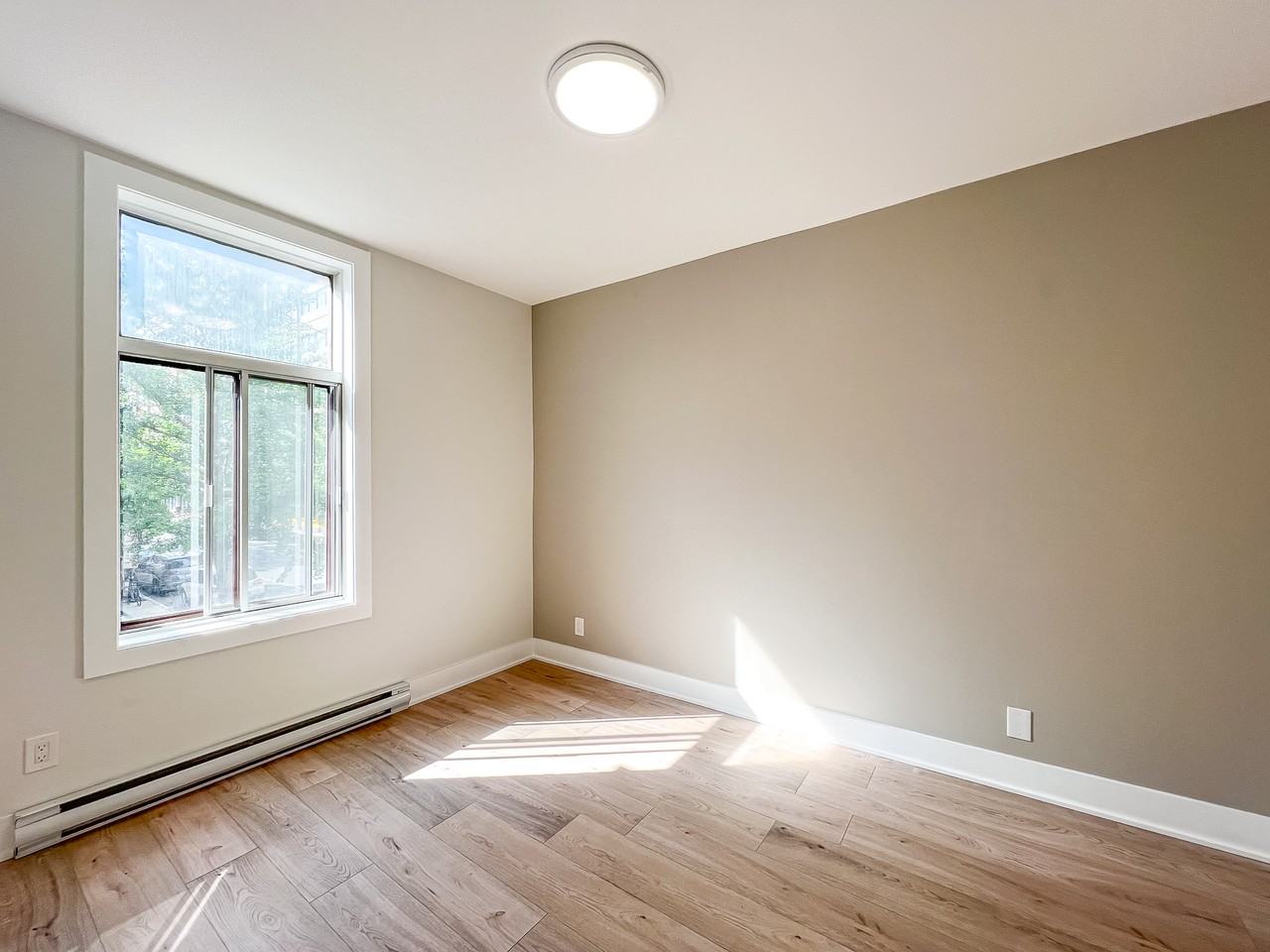89 Rue Maguire - Photo 5 of 17