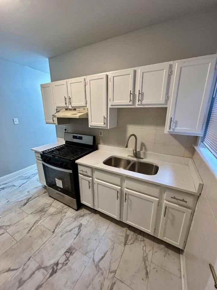 704-10 E 80th St Chicago IL 60619 - Photo 7 of 8