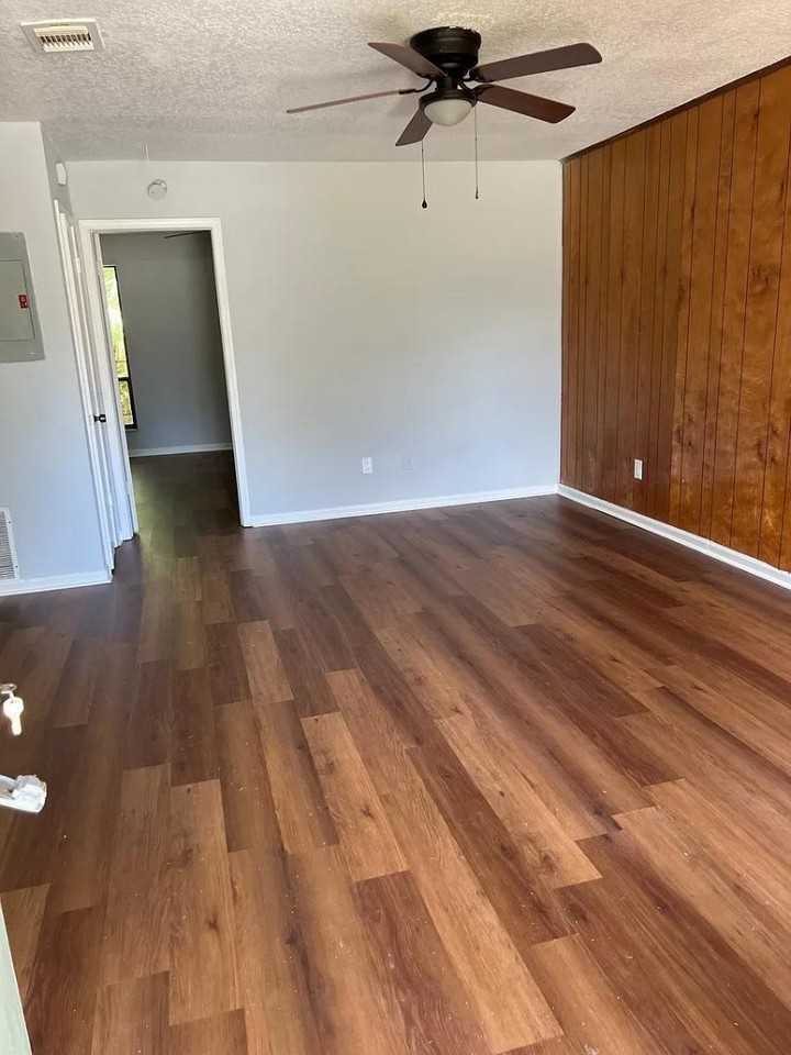 7841 Jasper Ave - Photo 3 of 8