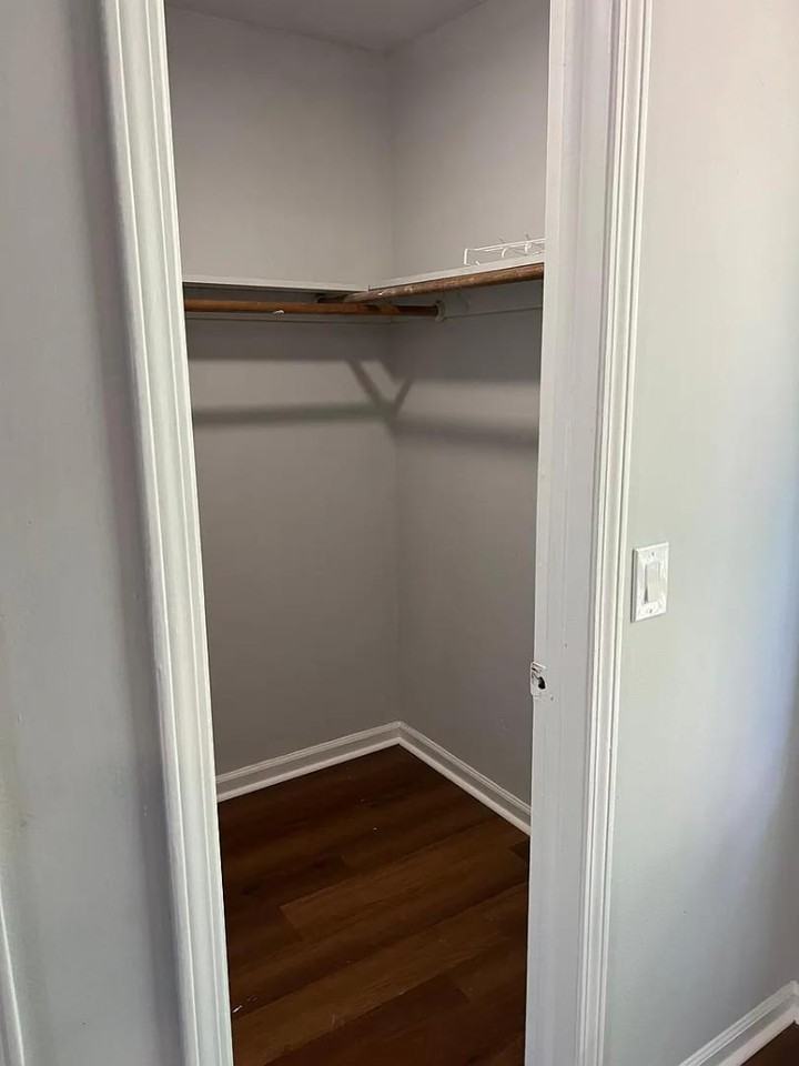 7841 Jasper Ave - Photo 6 of 8