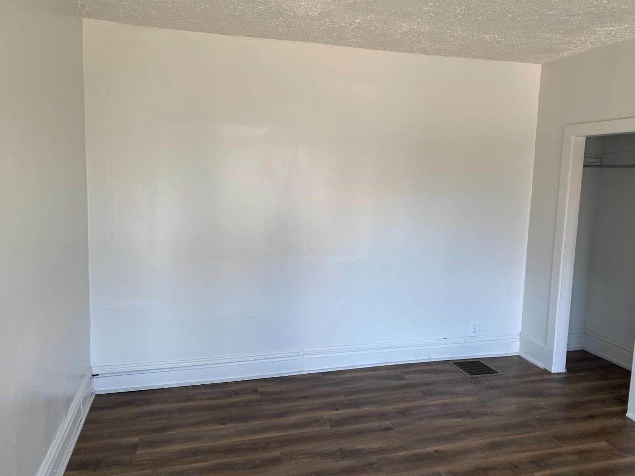 189 Elmwood Ave - Photo 3 of 21