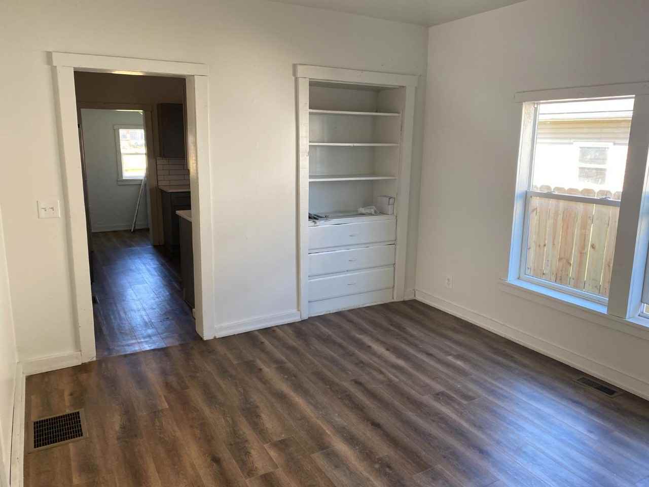 189 Elmwood Ave - Photo 5 of 21