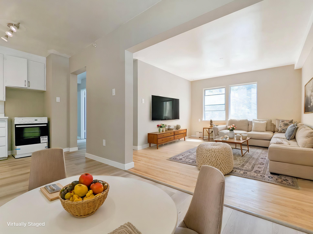 Broadview Legislature Apartments - Photo 2 of 24