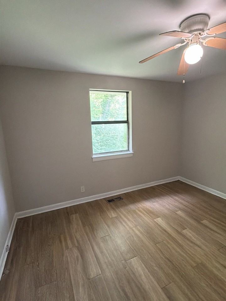 3351 White Pine Dr #1 - Photo 5 of 6