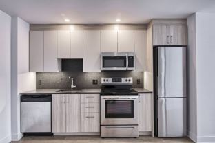 30 Saint Joseph Boulevard Est - Photo 1 of 1