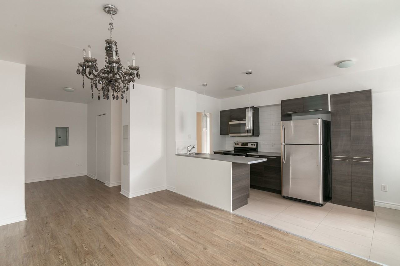 809 Av Bloomfield — photo 1