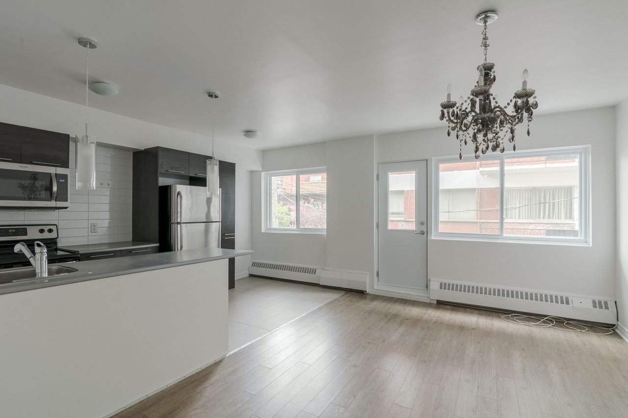 809 Av Bloomfield — photo 2