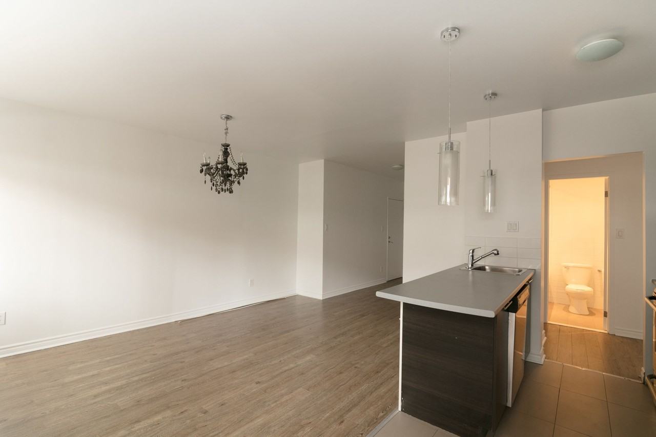 809 Av Bloomfield — photo 3
