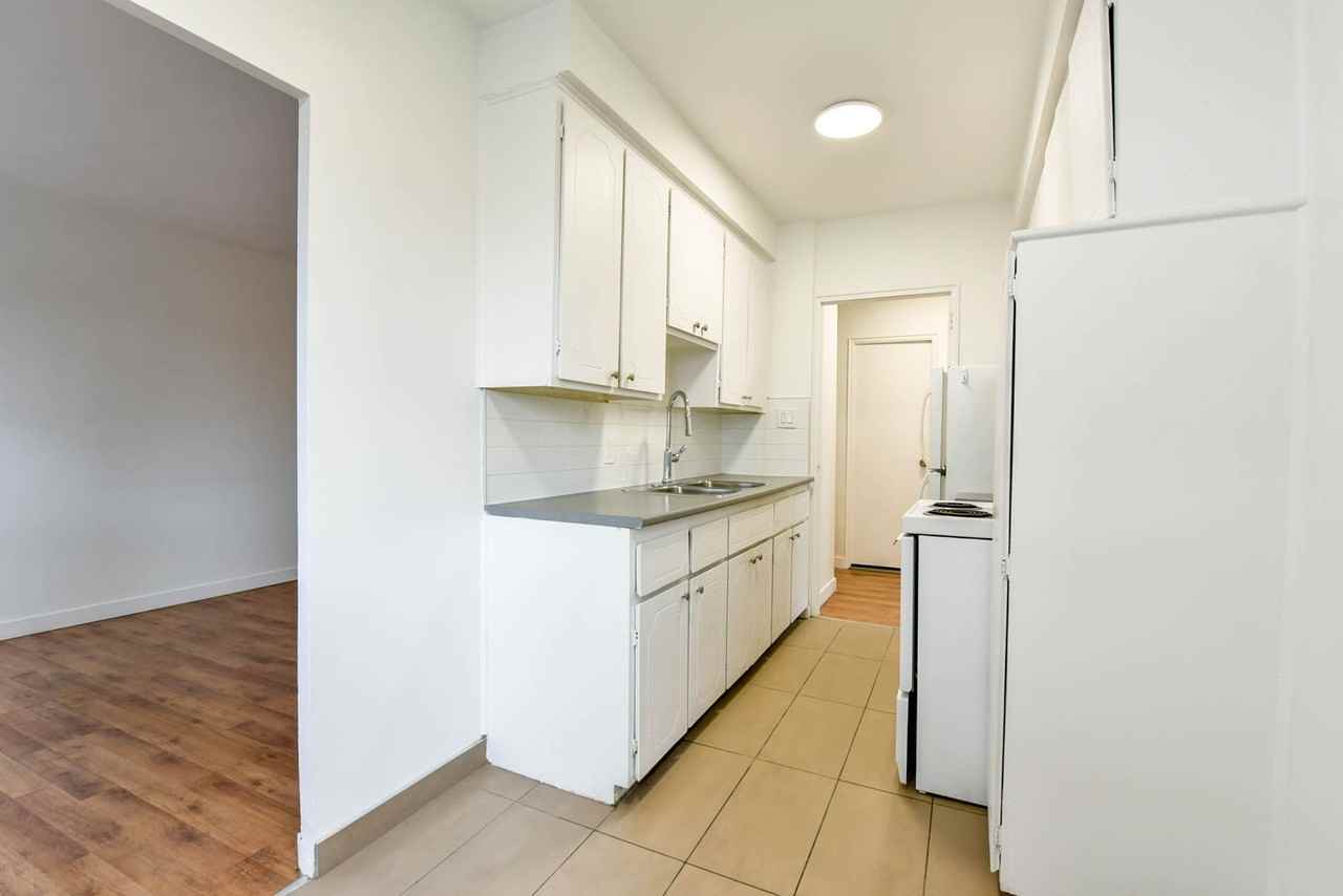 809 Av Bloomfield — photo 2