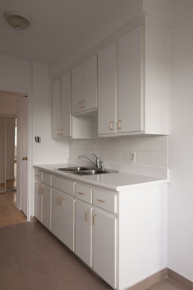 809 Av Bloomfield — photo 2
