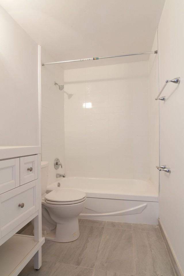 900 Rockland Avenue - Photo 7 of 50