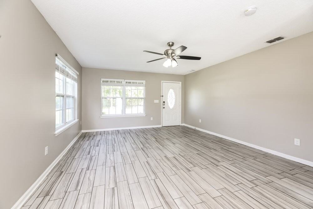 7053 Civic Club Dr - Photo 6 of 18