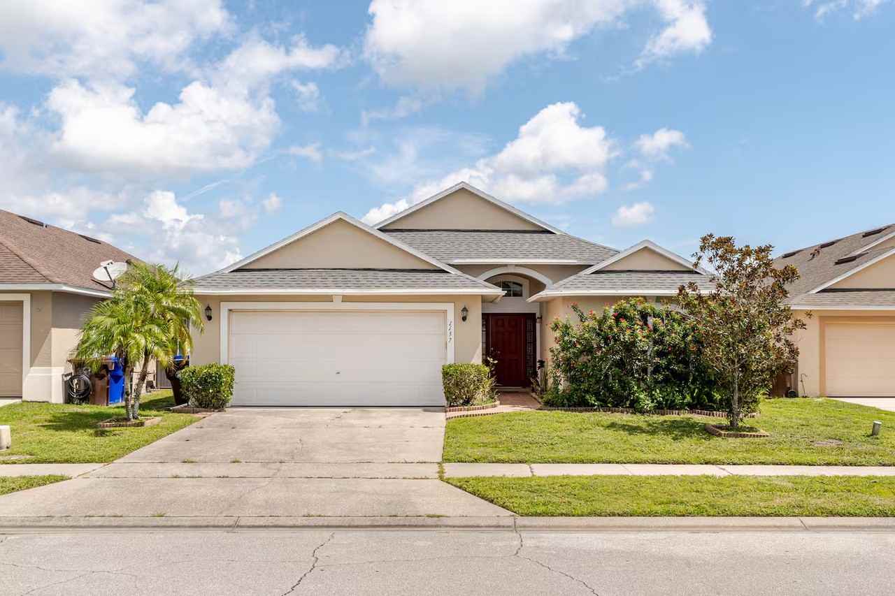 1137 Liberty Hall Dr #1 - Photo 2 of 31