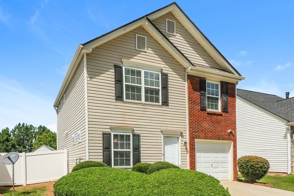 141 Oak Grove Pl - Photo 4 of 17