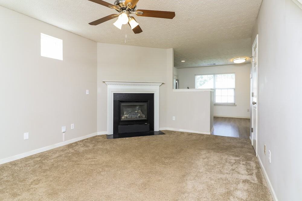 141 Oak Grove Pl - Photo 5 of 17
