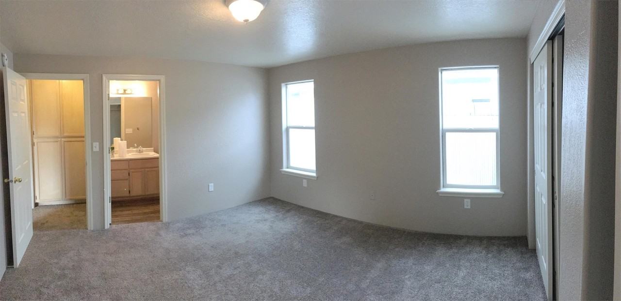 445 Crystal Dr #1 - Photo 6 of 22