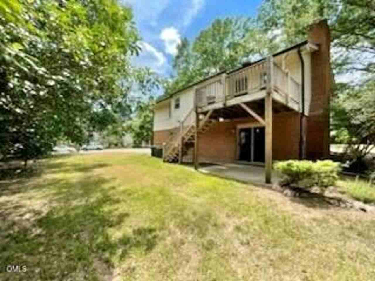 1200 Boxwood Ln - Photo 2 of 12