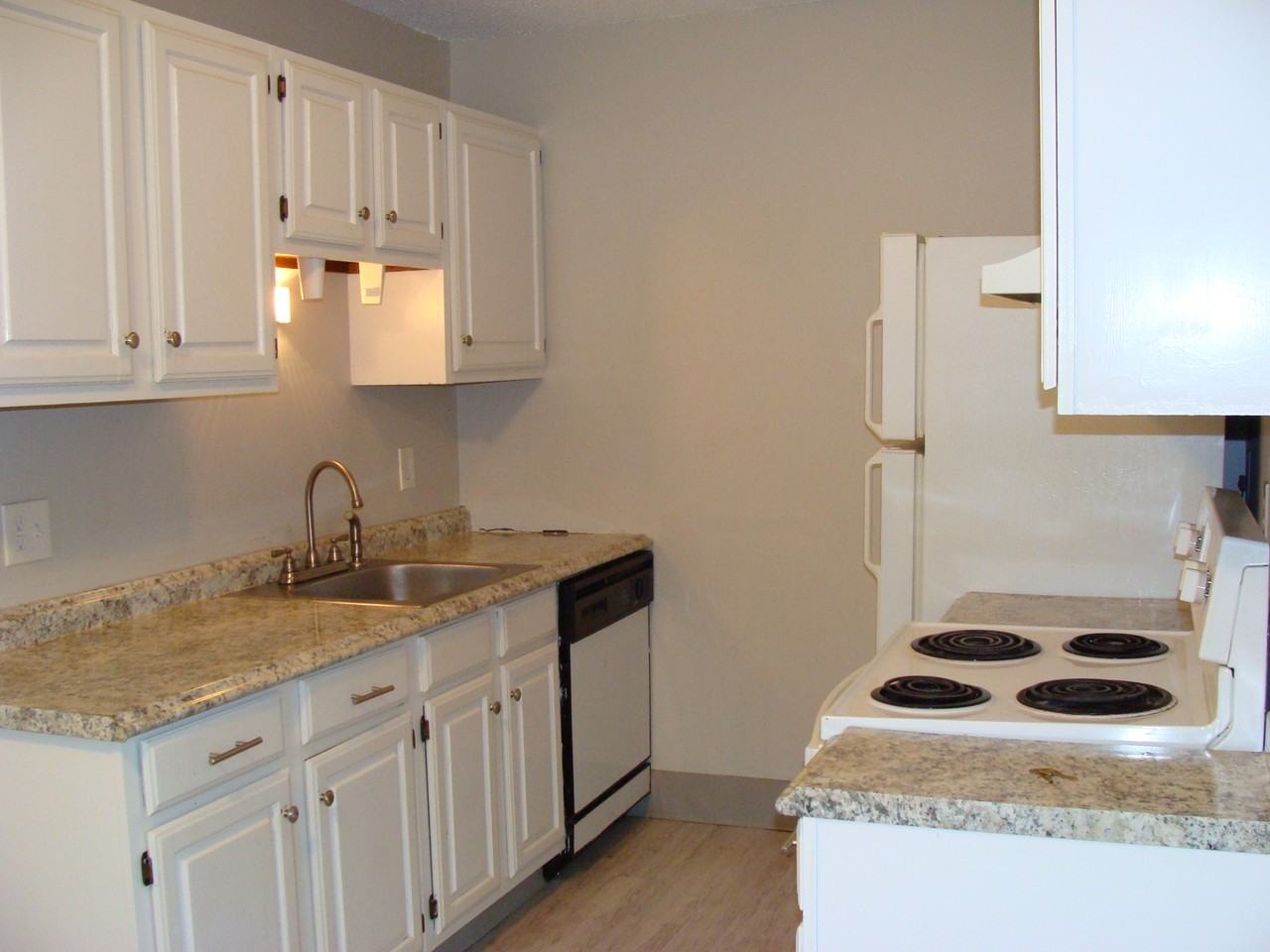998 W Beaver Creek Blvd #B207 - Photo 6 of 17