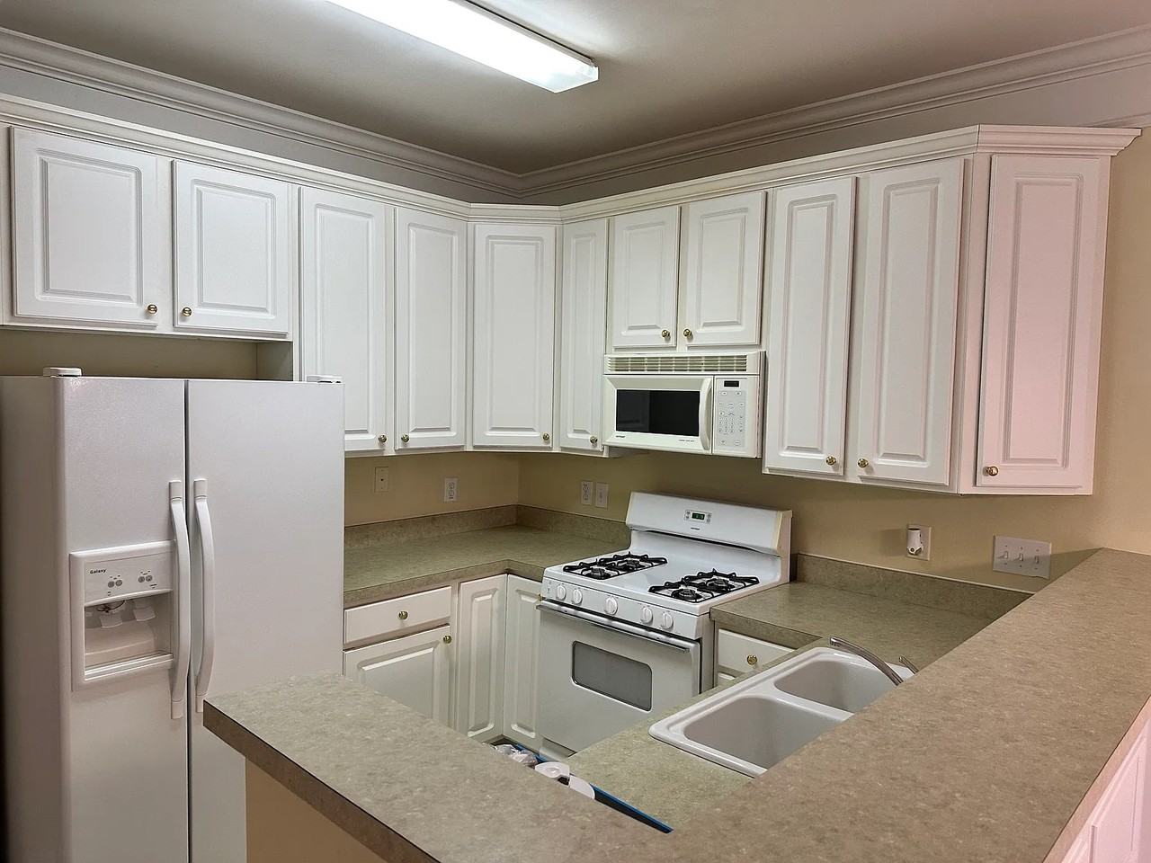 115 Windermere Dr - Photo 3 of 16
