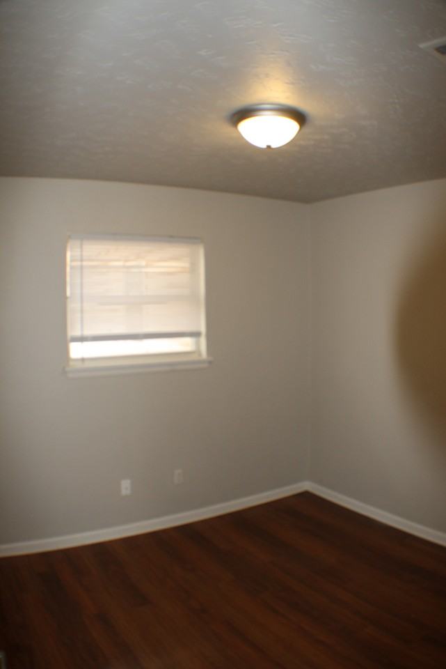 6108 Se 3rd St #1 - Photo 7 of 10