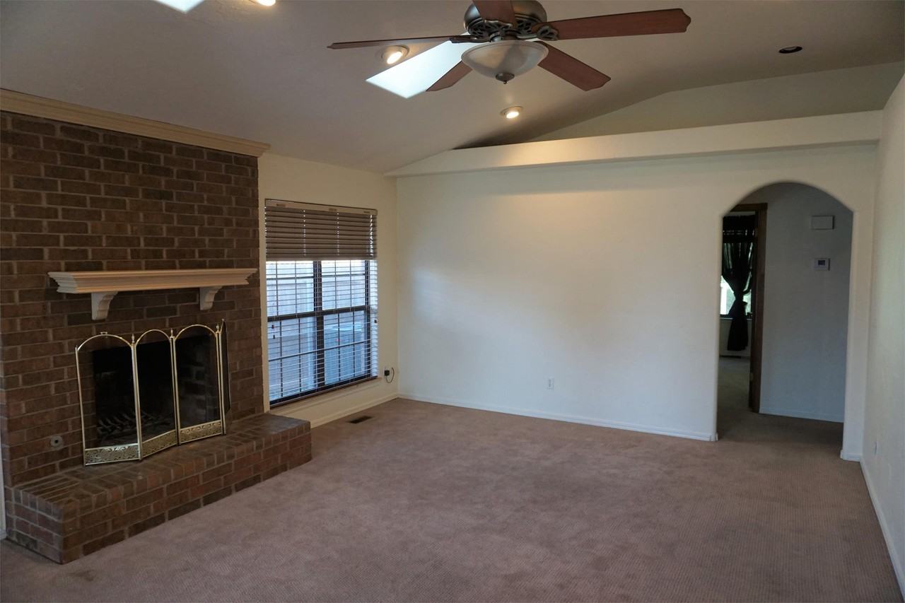 785 Kingsgate Rd #1 - Photo 5 of 13