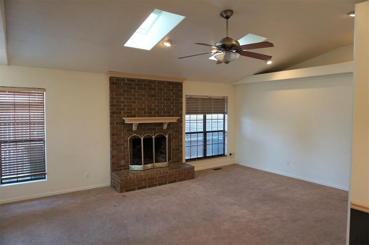 785 Kingsgate Rd #1 - Photo 6 of 13