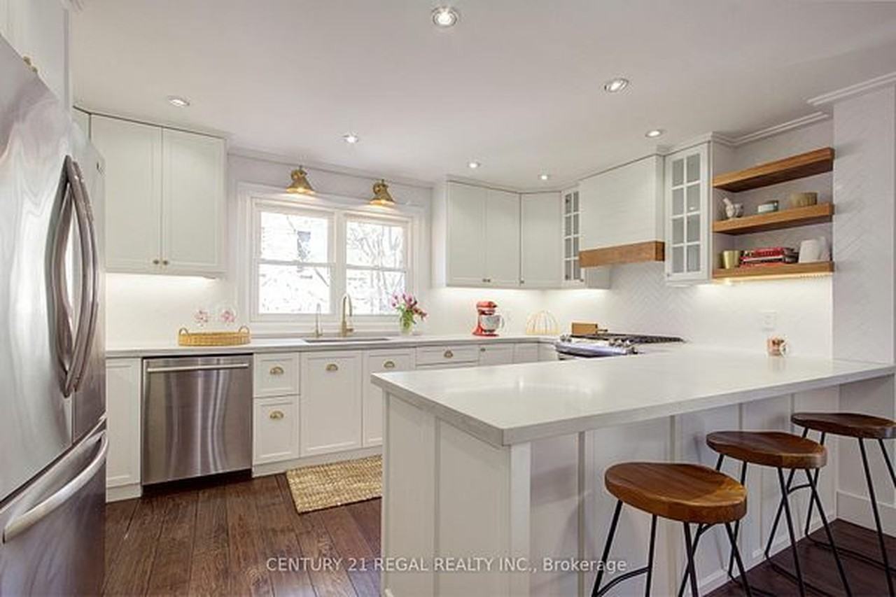 48 Michener Court - Photo 4 of 36