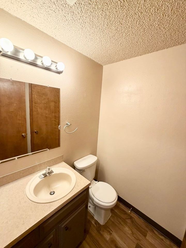 1245 Baxter Rd Se - Photo 5 of 14
