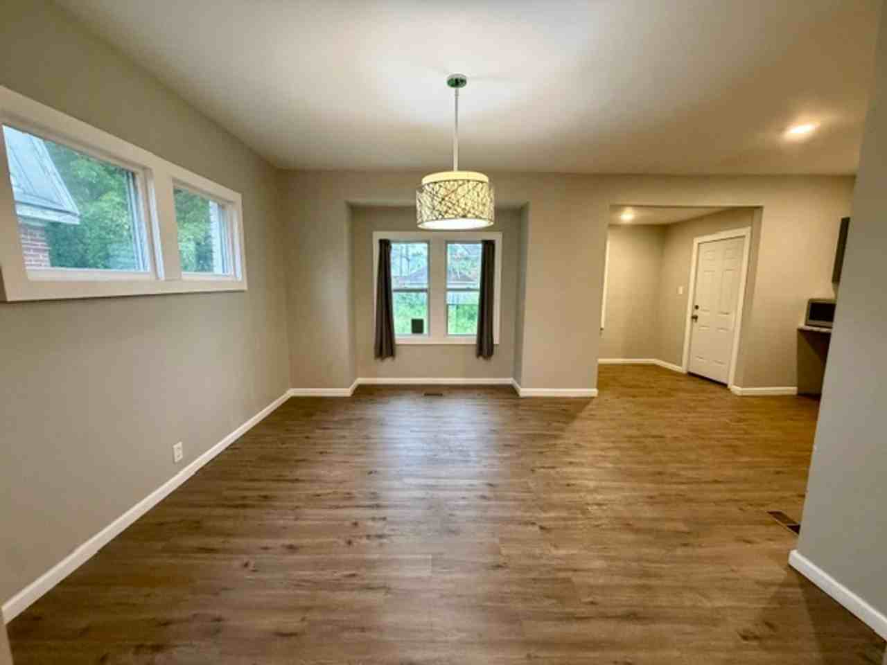 2634 Lawrence St - Photo 2 of 18