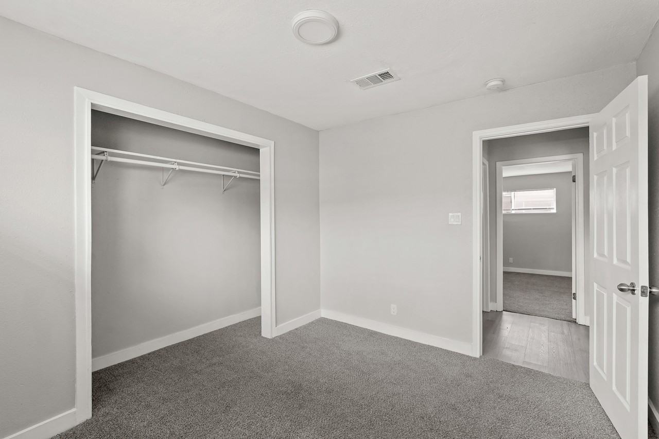 7815 Glass St #7815 - Photo 6 of 13