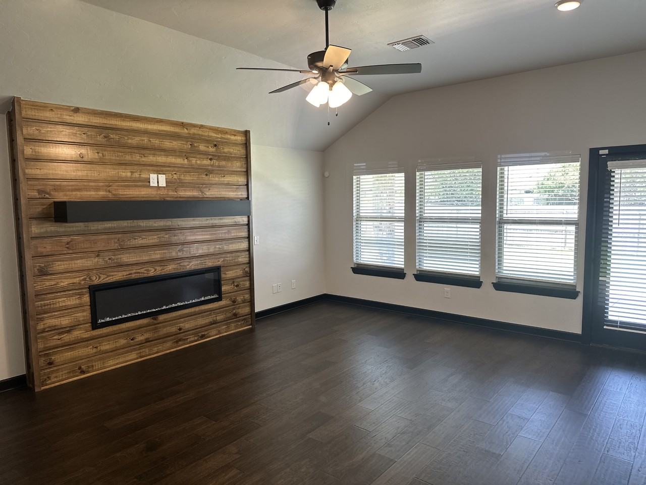 2229 Roca Dr #1 - Photo 4 of 50