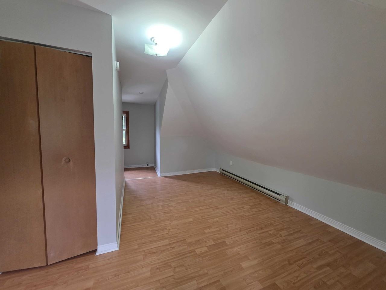558 Albert St #558-2 - Photo 7 of 9